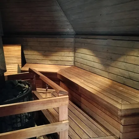 Gaeststuga Och Bastu Ferienhaus *