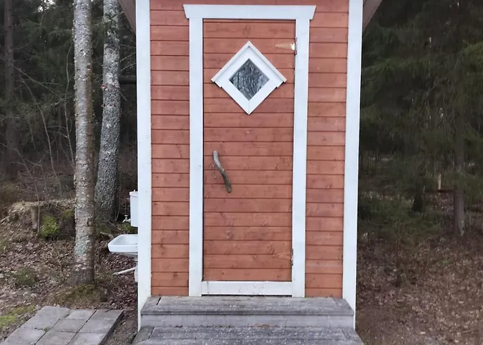 Gaeststuga Och Bastu